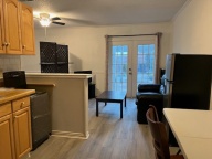 大主臥 1室1厨1卫+後院有棚車位+全套家電家具